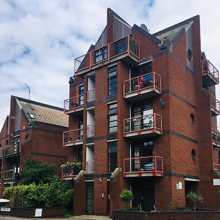 One-Bedroom Rotherhithe/Bermondsey Flat, Central London, Uk Exterior foto