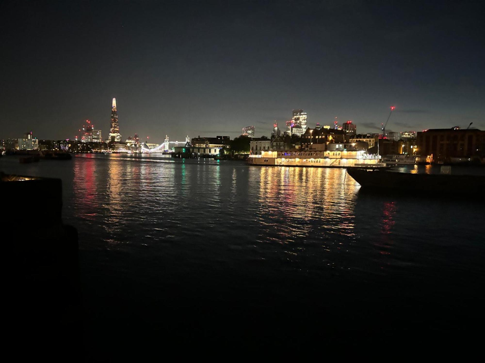 One-Bedroom Rotherhithe/Bermondsey Flat, Central London, Uk Exterior foto